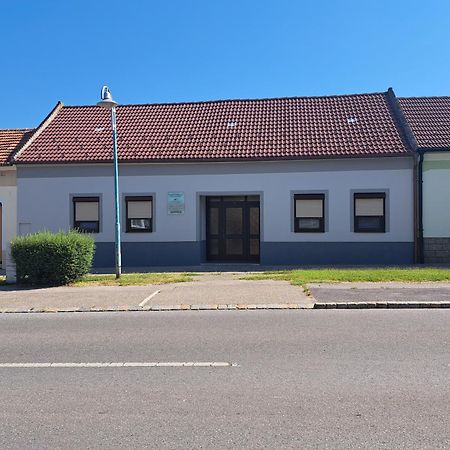 Pension Thalhammer - Adults Only Nur Erwachsene Podersdorf am See Exteriör bild